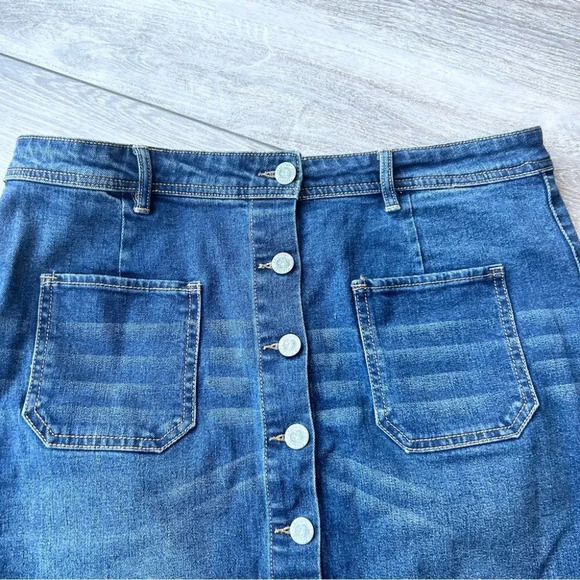 Kenneth Cole Denim A Line Button  Down Skirt - Picture 2 of 14